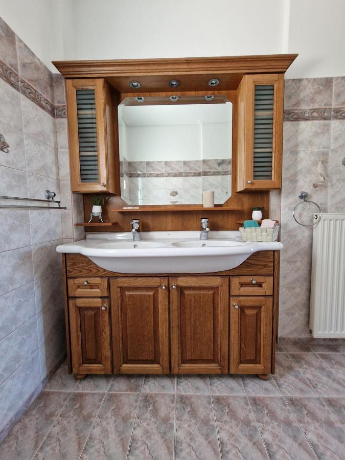 Villa Liana : Luxury Villa With Fantastic Sea View, Near Airport Pórto Ráfti Extérieur photo