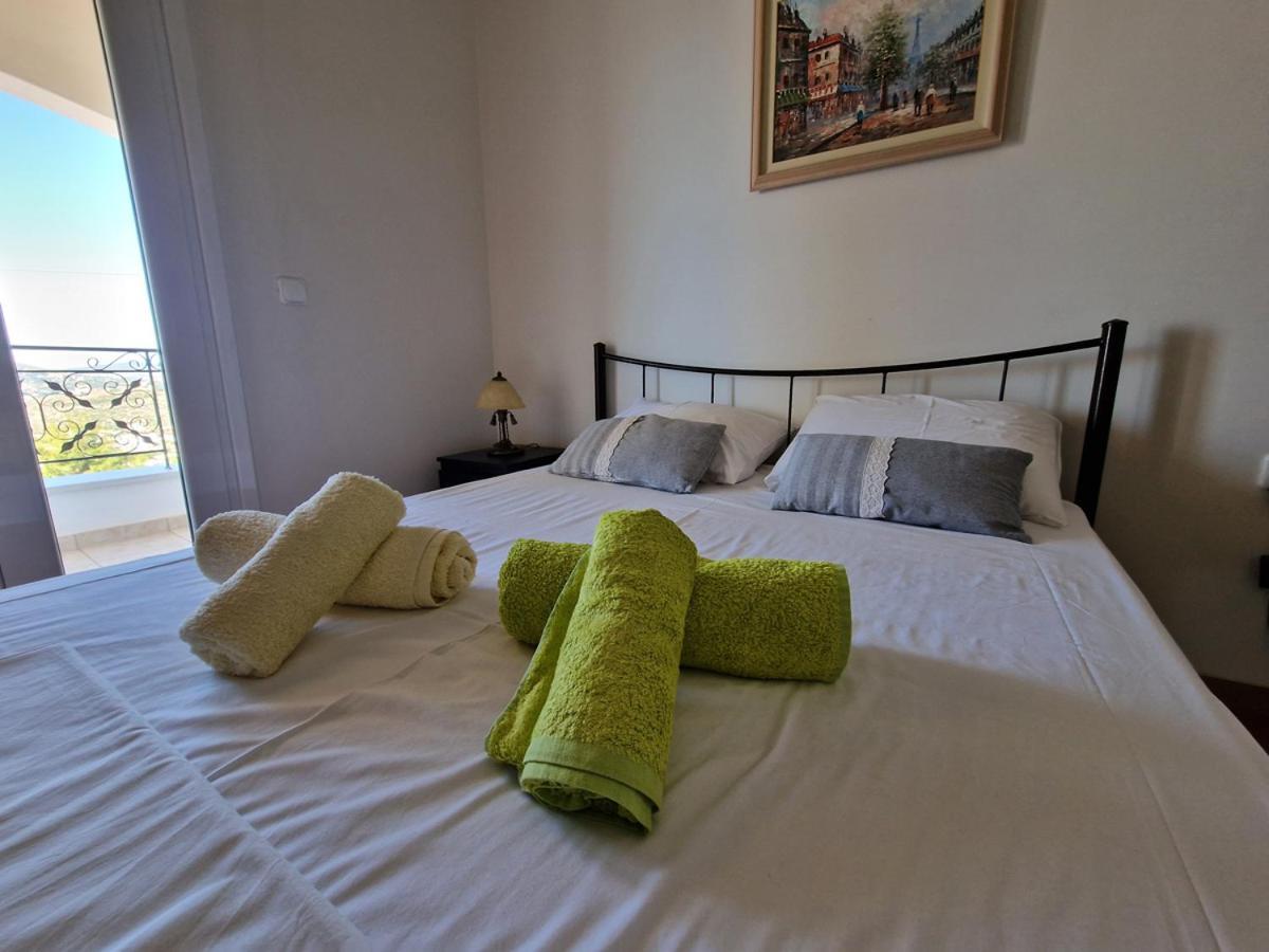 Villa Liana : Luxury Villa With Fantastic Sea View, Near Airport Pórto Ráfti Extérieur photo